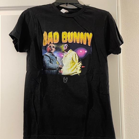 Tops - Bad bunny tee🔥🎶